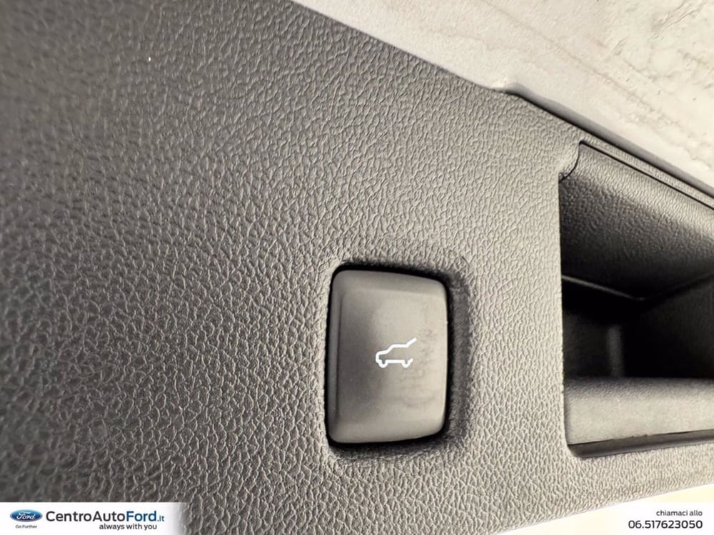 Ford Kuga usata a Roma (12)