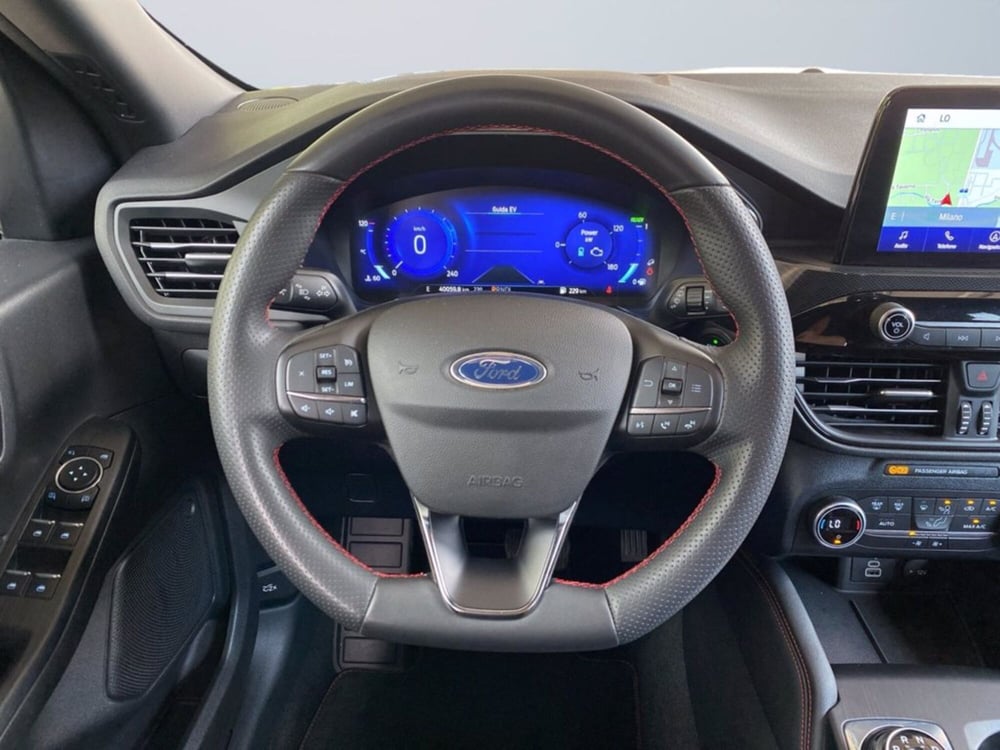 Ford Kuga usata a Milano (13)
