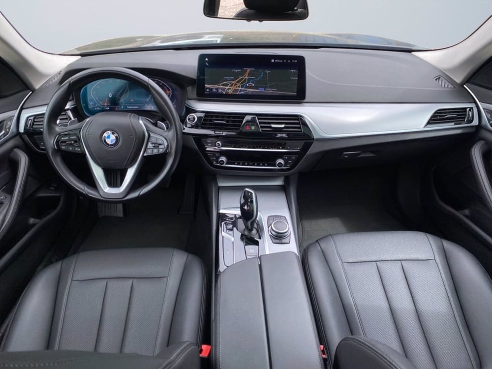 BMW Serie 5 Touring usata a Milano (12)