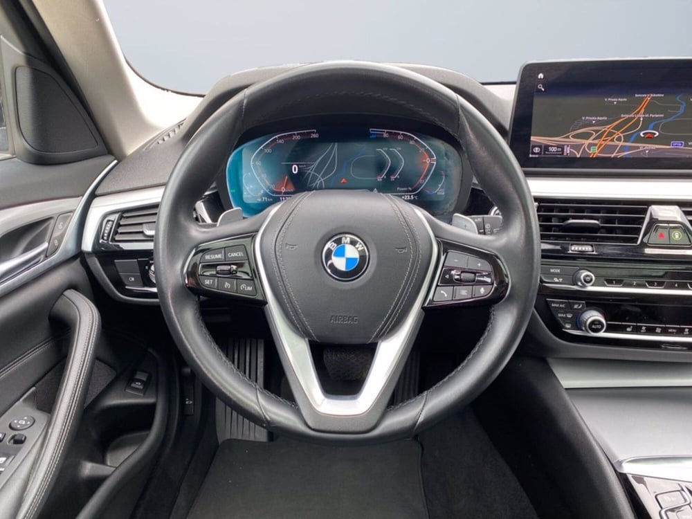 BMW Serie 5 Touring usata a Milano (13)