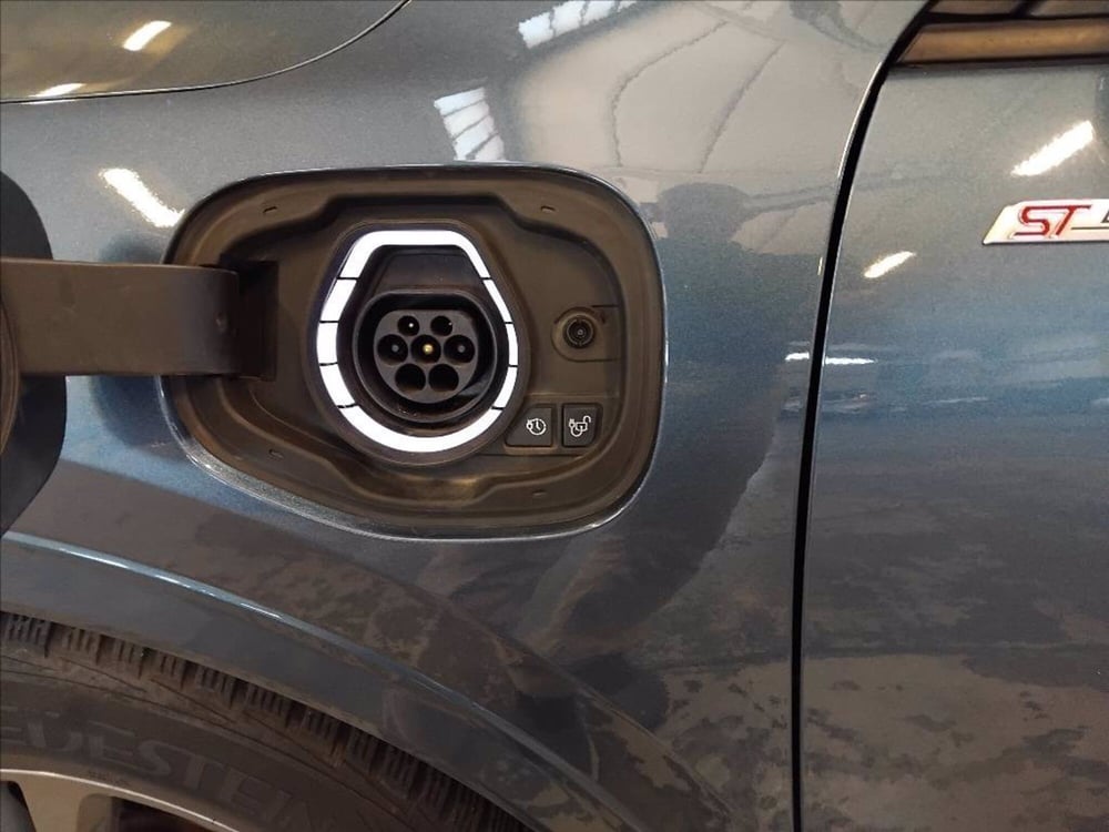 Ford Kuga usata a Milano (15)