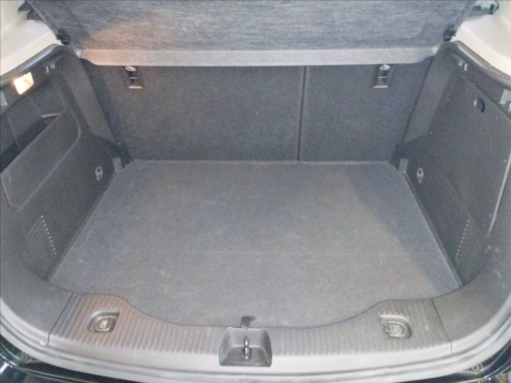 Opel Mokka usata a Milano (16)