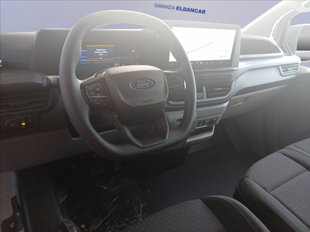 Ford E-Transit Custom Furgone nuova a Milano (10)