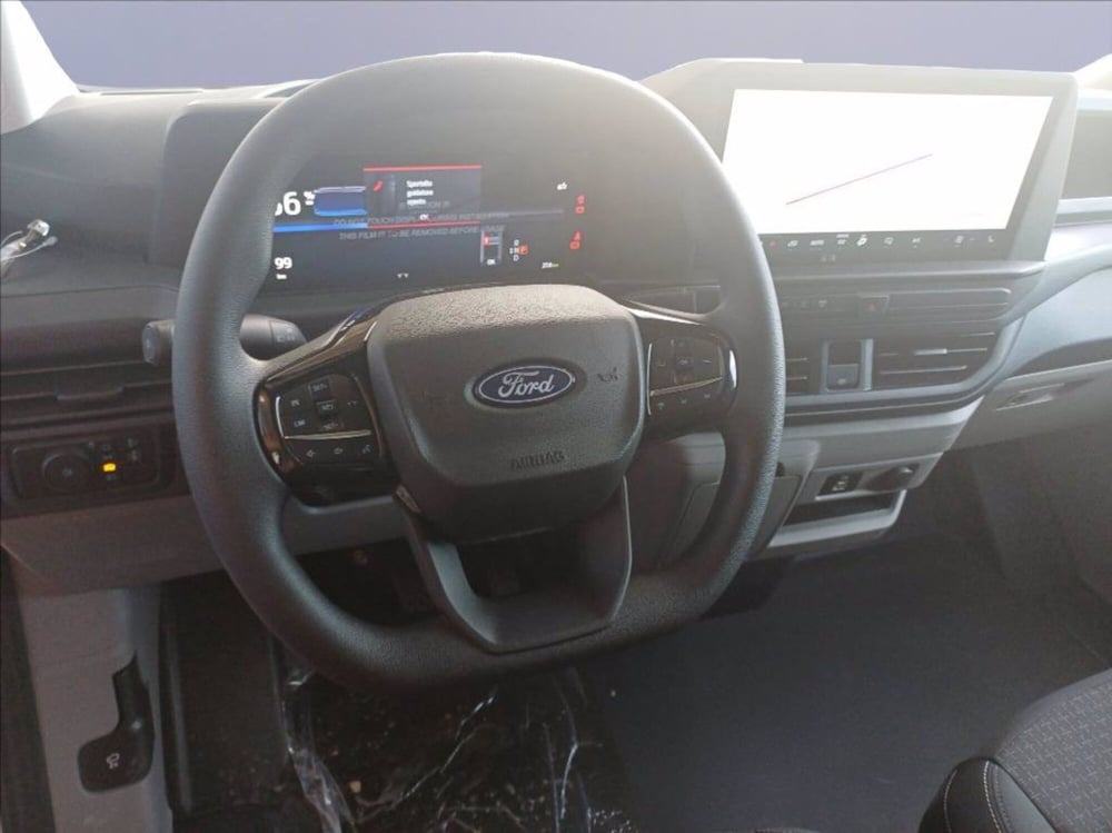 Ford E-Transit Custom Furgone nuova a Milano (11)