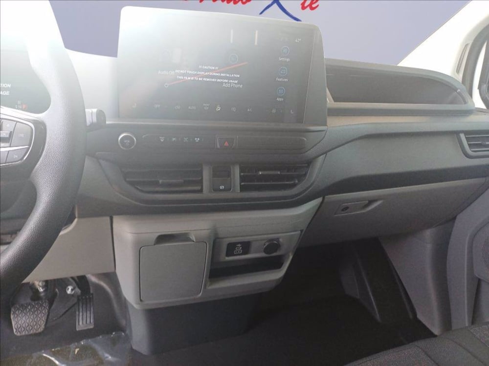 Ford E-Transit Custom Furgone nuova a Milano (12)