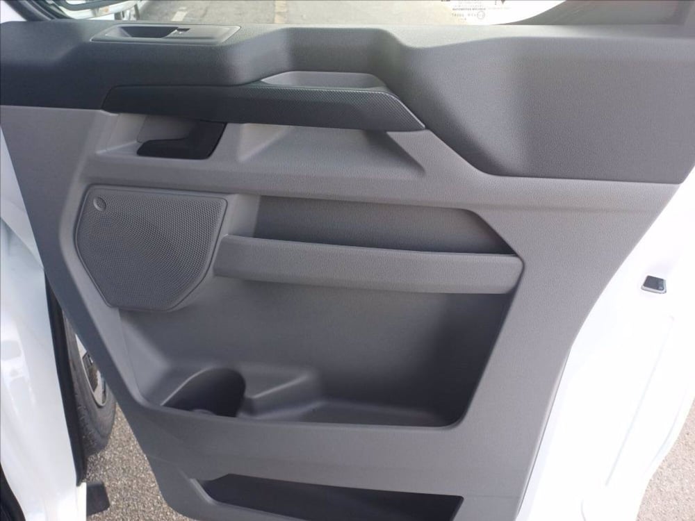 Ford E-Transit Custom Furgone nuova a Milano (16)