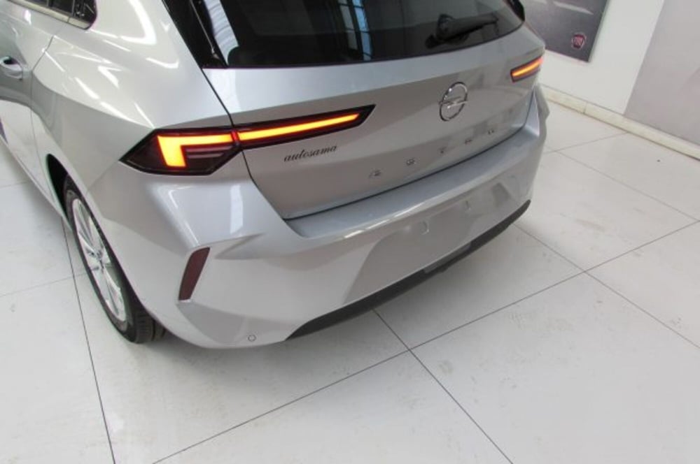 Opel Astra nuova a Milano (14)