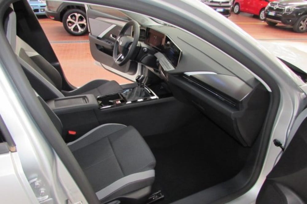 Opel Astra nuova a Milano (15)