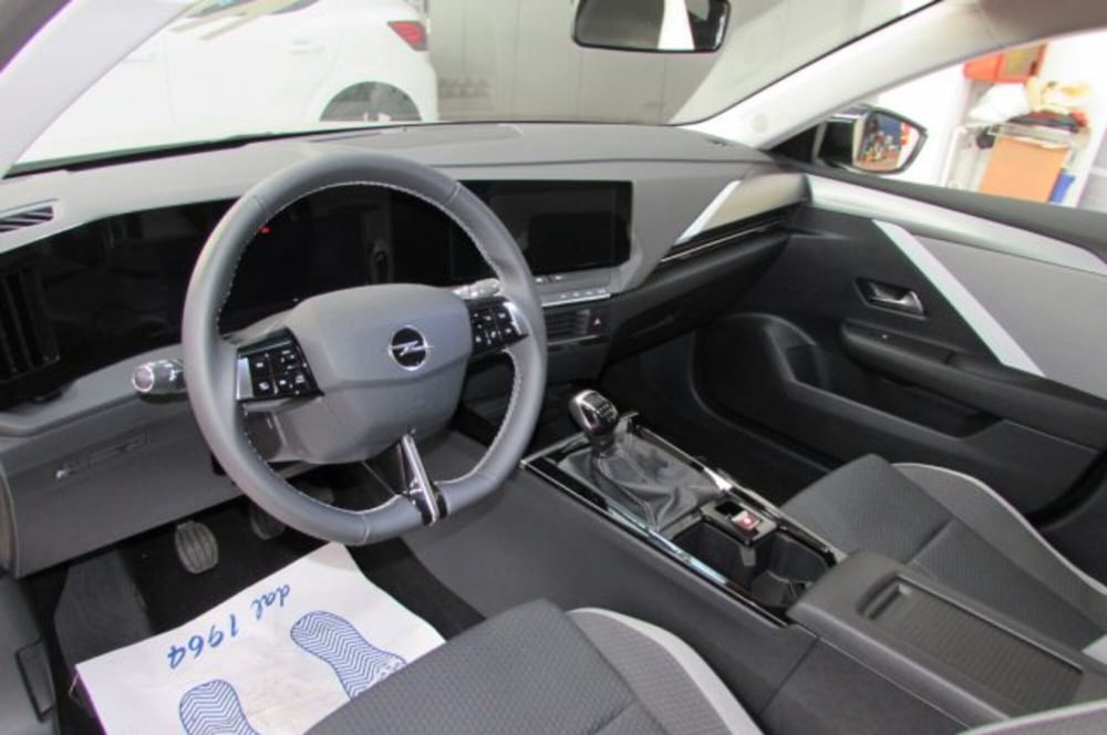 Opel Astra nuova a Milano (7)