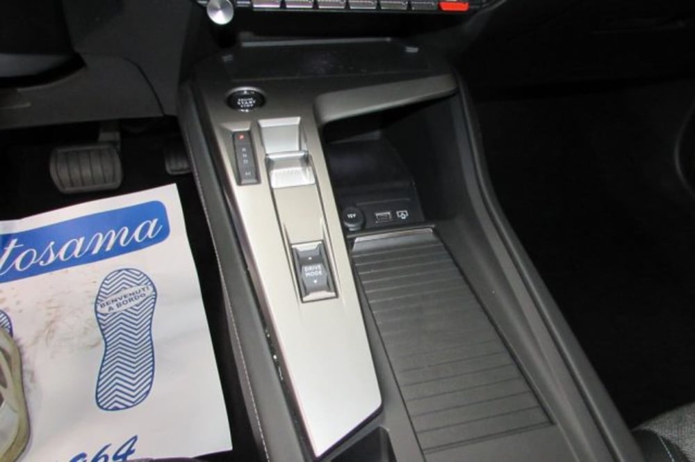 Peugeot 408 usata a Milano (10)