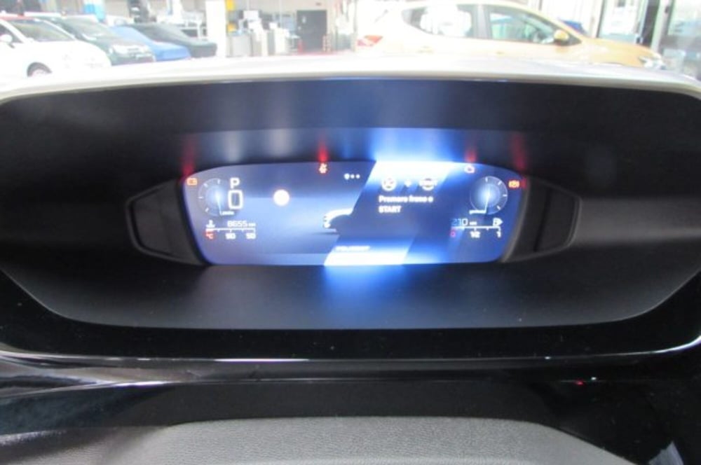 Peugeot 408 usata a Milano (12)