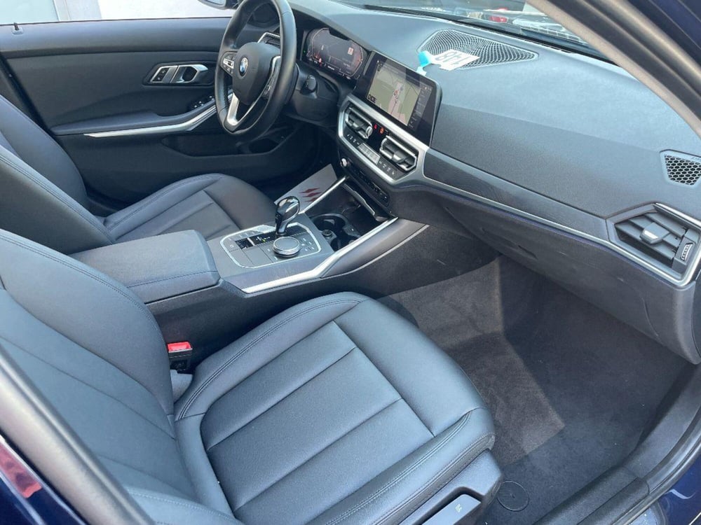 BMW Serie 3 Touring usata a Lecce (20)