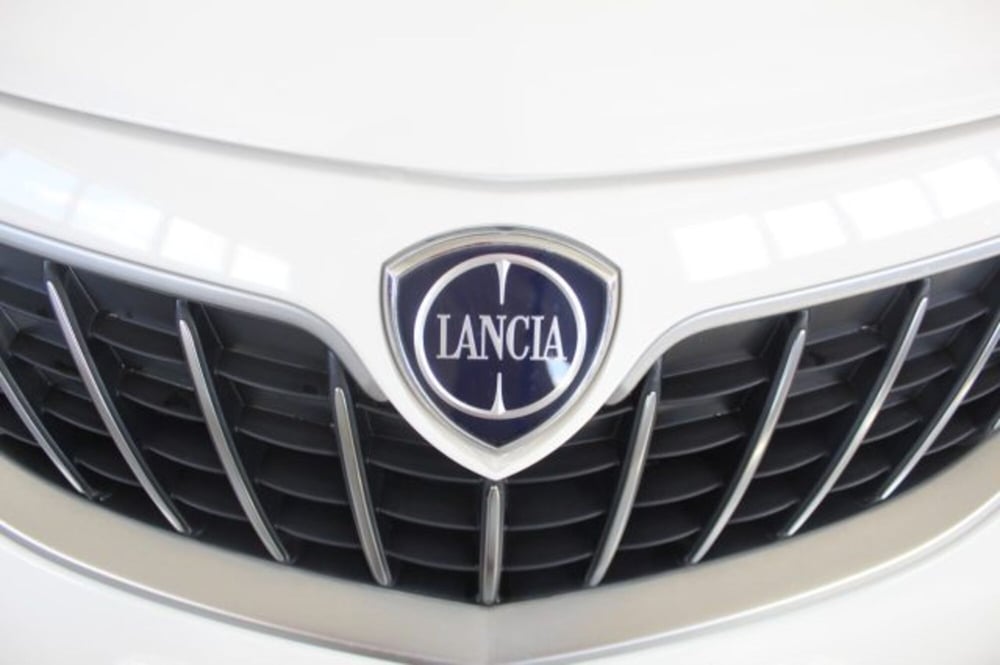 Lancia Ypsilon usata a Terni (20)