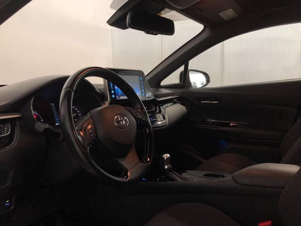 Toyota Toyota C-HR usata a Torino (10)