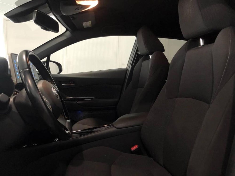 Toyota Toyota C-HR usata a Torino (11)