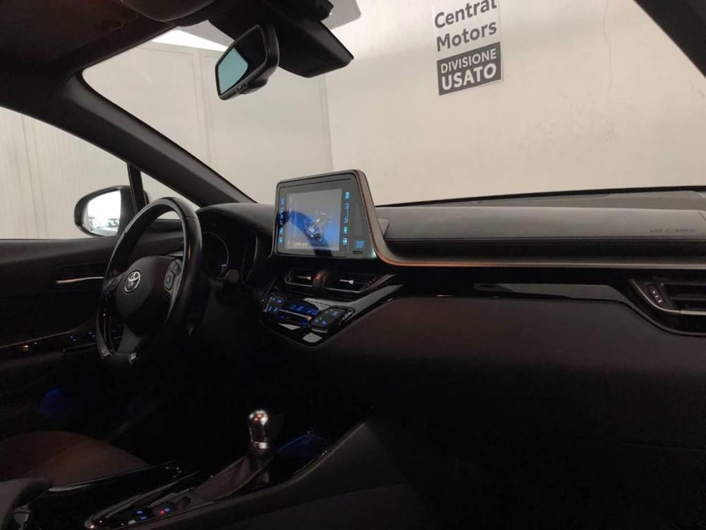 Toyota Toyota C-HR usata a Torino (9)
