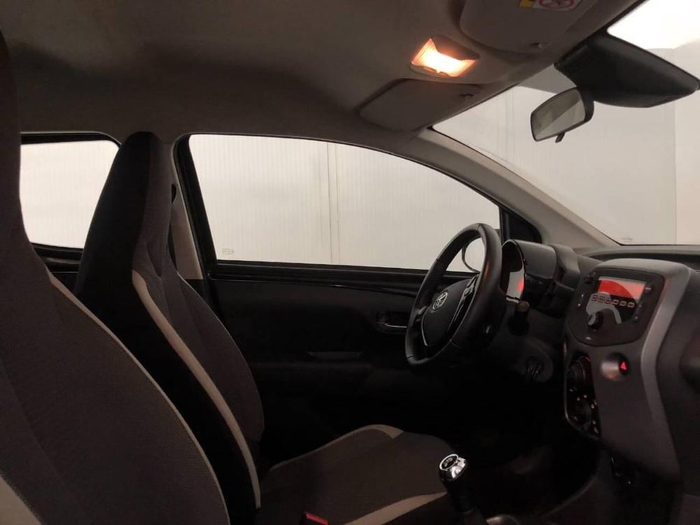 Toyota Aygo usata a Torino (7)