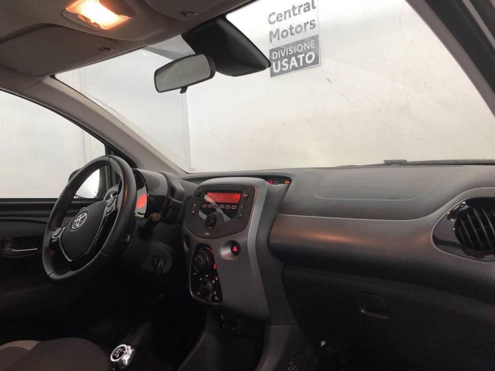 Toyota Aygo usata a Torino (9)