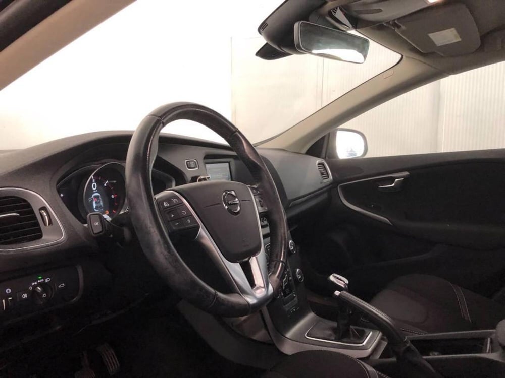 Volvo V40 usata a Torino (10)