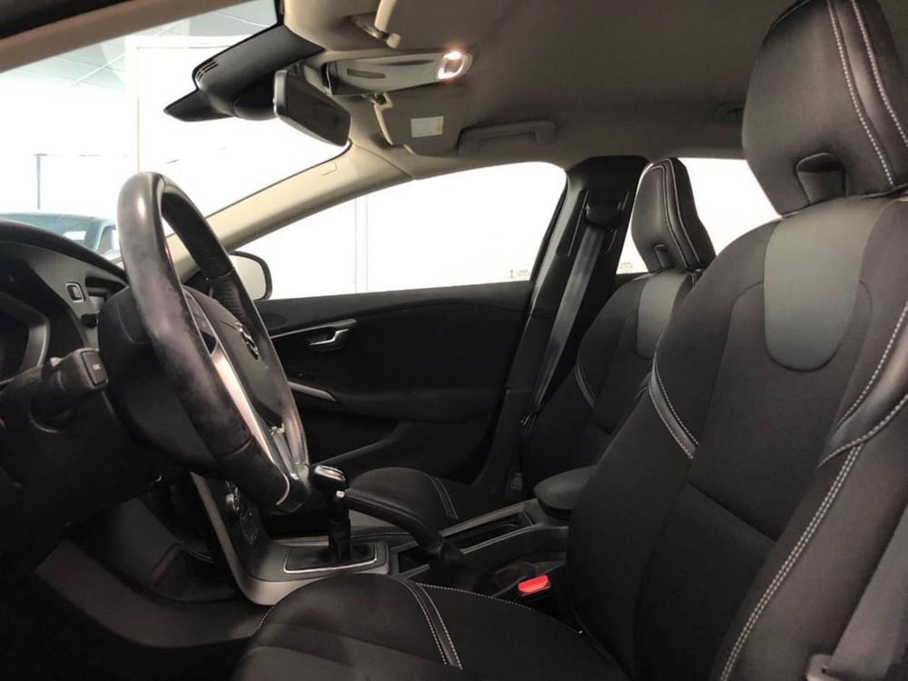 Volvo V40 usata a Torino (11)