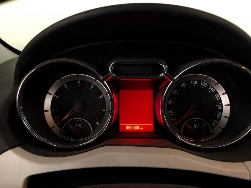 Opel Adam usata a Torino (13)