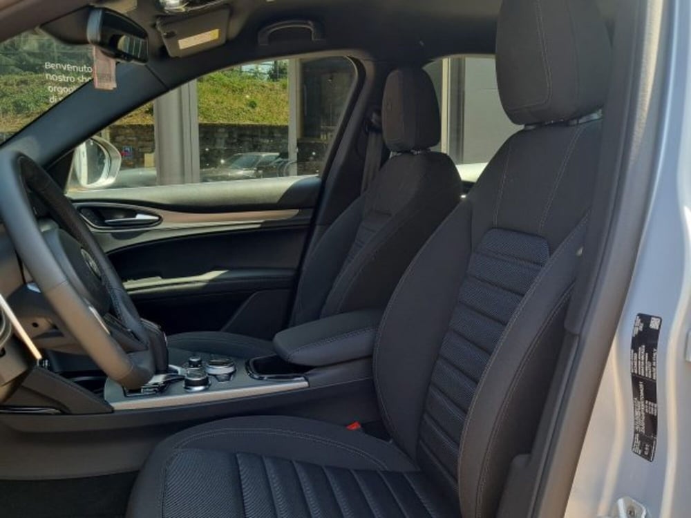 Alfa Romeo Stelvio nuova a Monza e Brianza (11)
