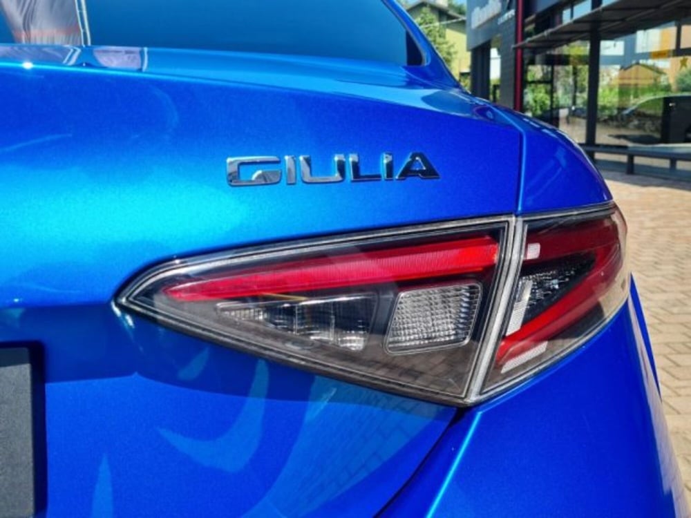 Alfa Romeo Giulia nuova a Monza e Brianza (15)