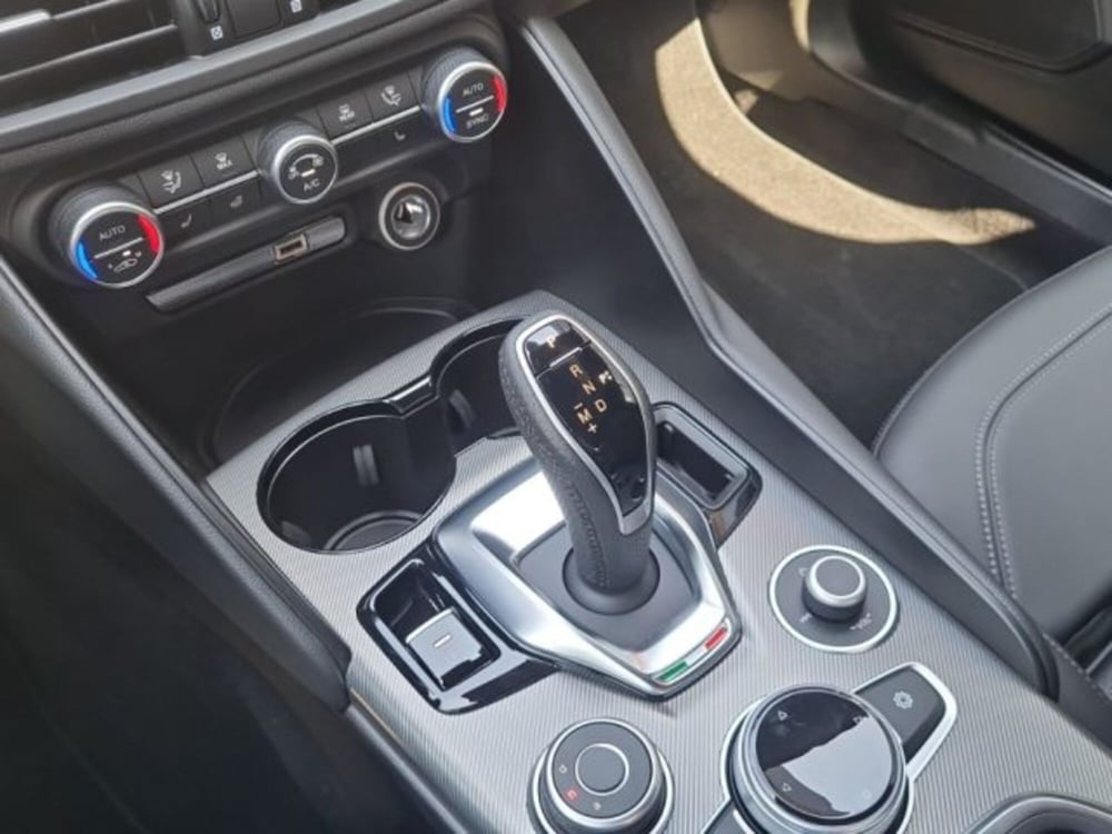 Alfa Romeo Giulia nuova a Monza e Brianza (18)