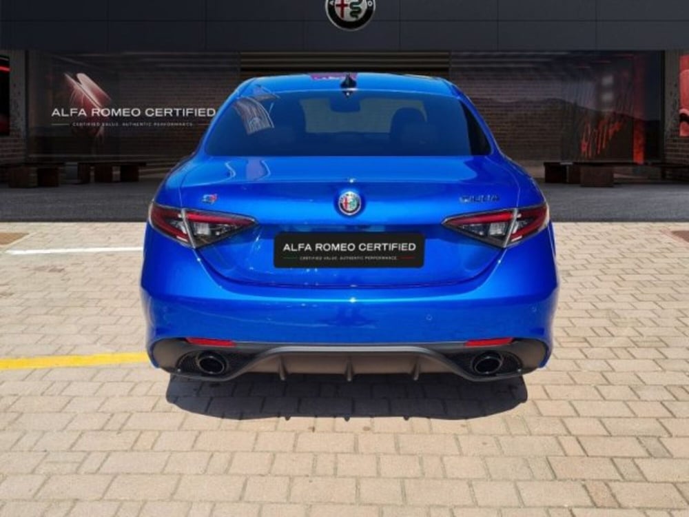 Alfa Romeo Giulia nuova a Monza e Brianza (5)