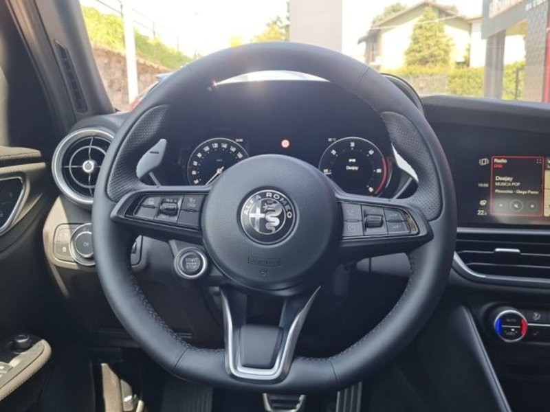 Alfa Romeo Giulia nuova a Monza e Brianza (9)