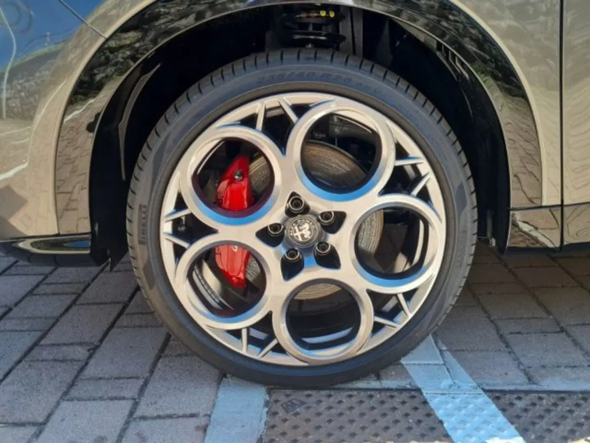 Alfa Romeo Tonale nuova a Monza e Brianza (13)