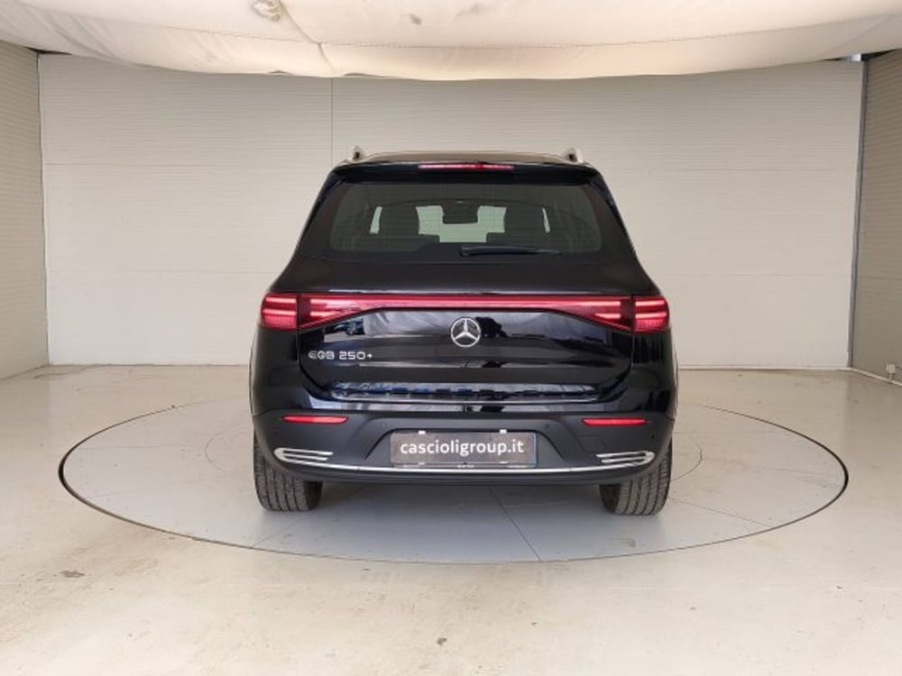Mercedes-Benz EQB usata a Teramo (4)