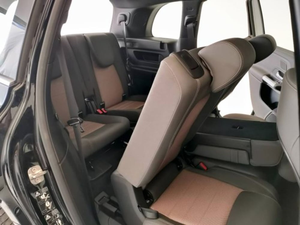 Mercedes-Benz EQB usata a Teramo (10)