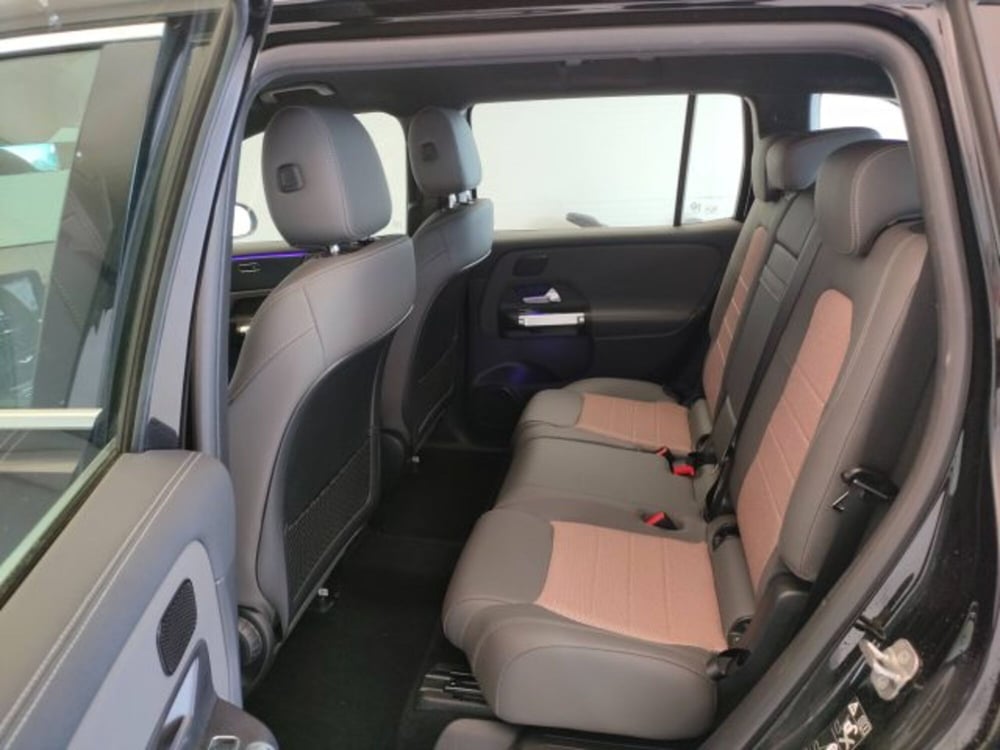 Mercedes-Benz EQB usata a Teramo (11)