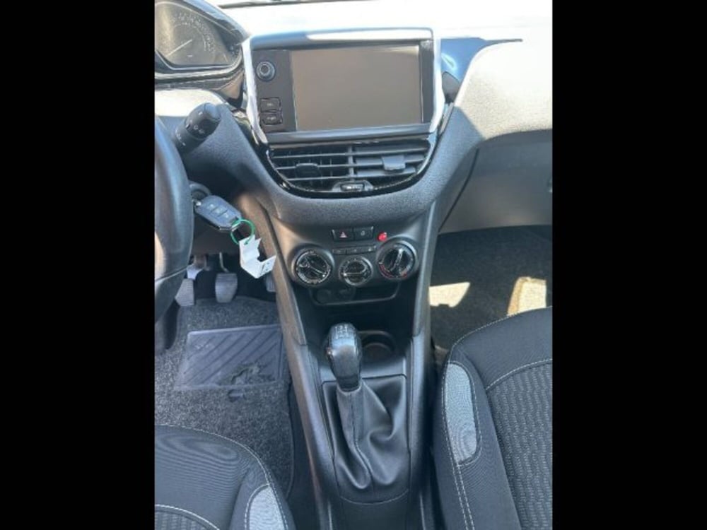 Peugeot 208 usata a Caltanissetta (13)