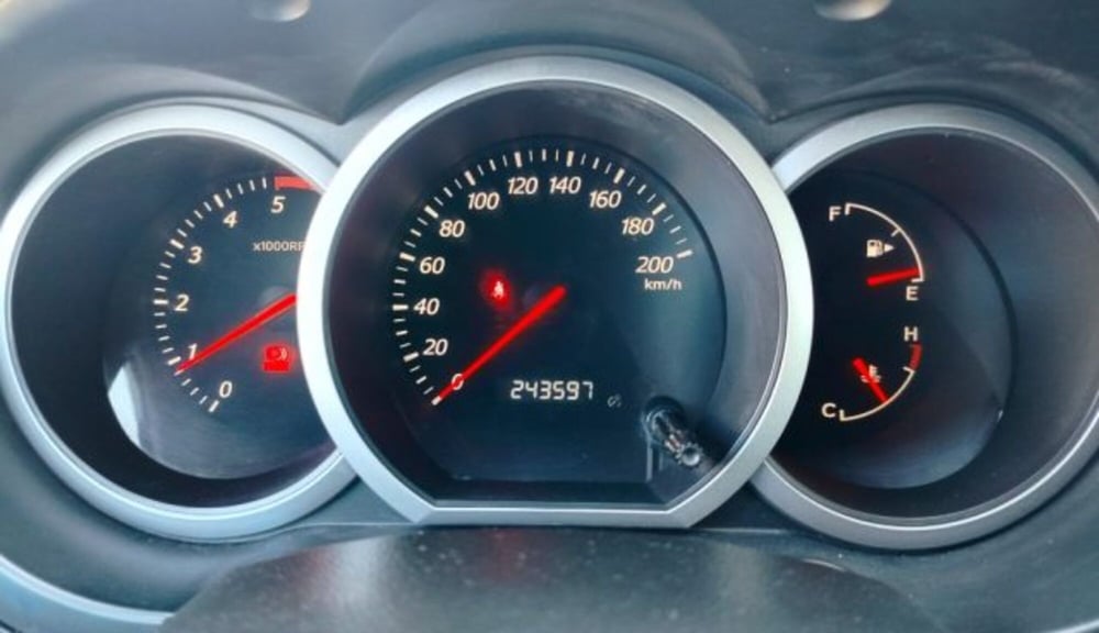 Suzuki Grand Vitara usata a Oristano (10)