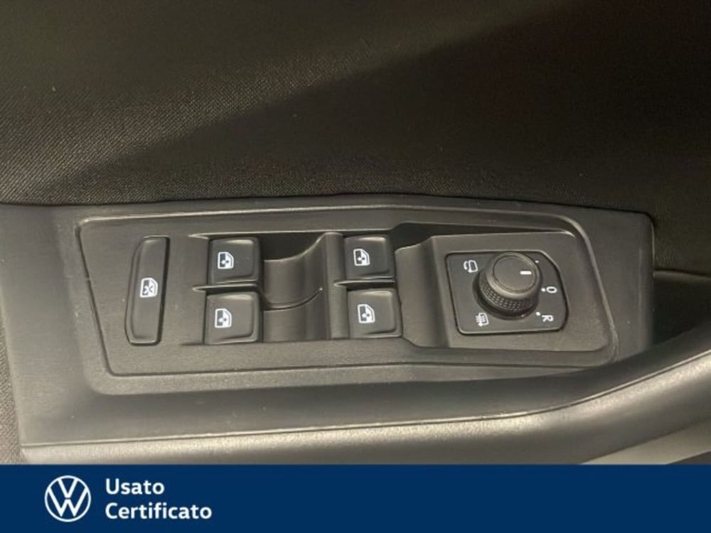 Volkswagen T-Roc usata a Vicenza (15)