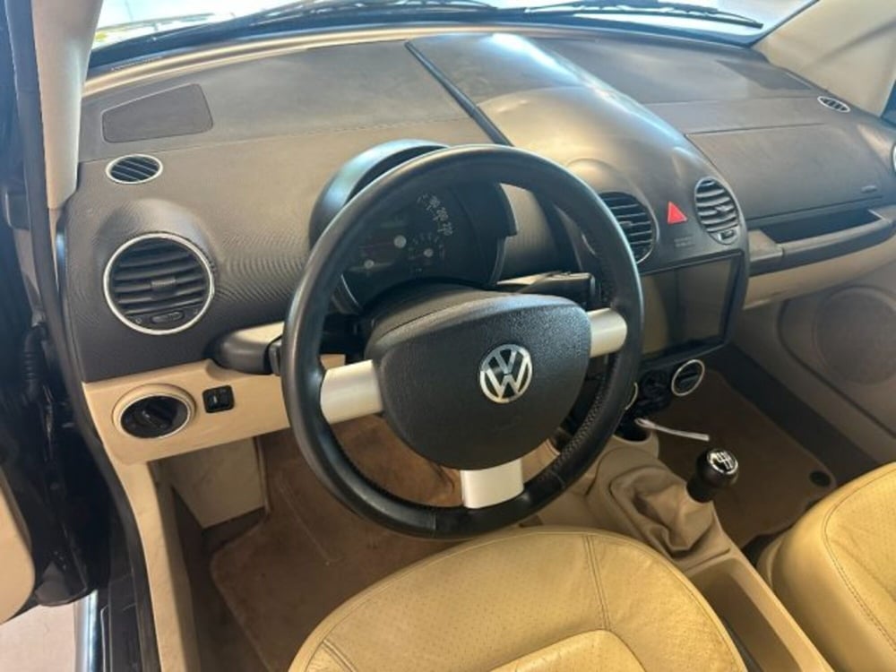 Volkswagen New Beetle Cabrio usata a Cuneo (10)
