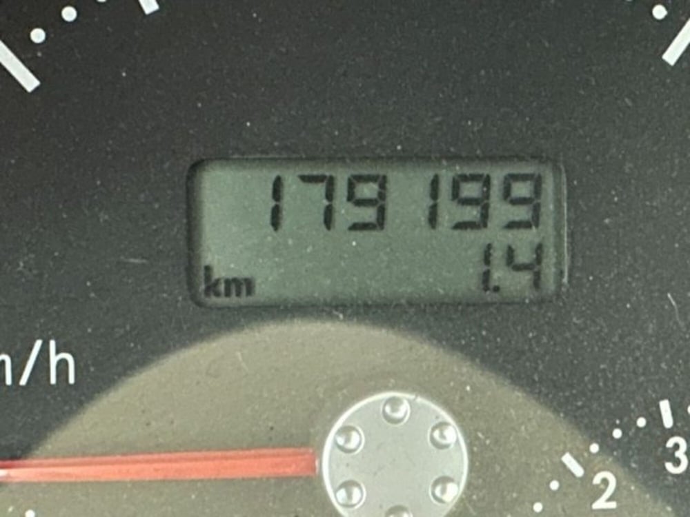 Volkswagen New Beetle Cabrio usata a Cuneo (14)