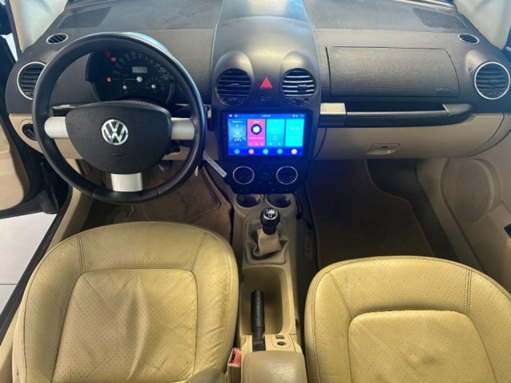 Volkswagen New Beetle Cabrio usata a Cuneo (9)