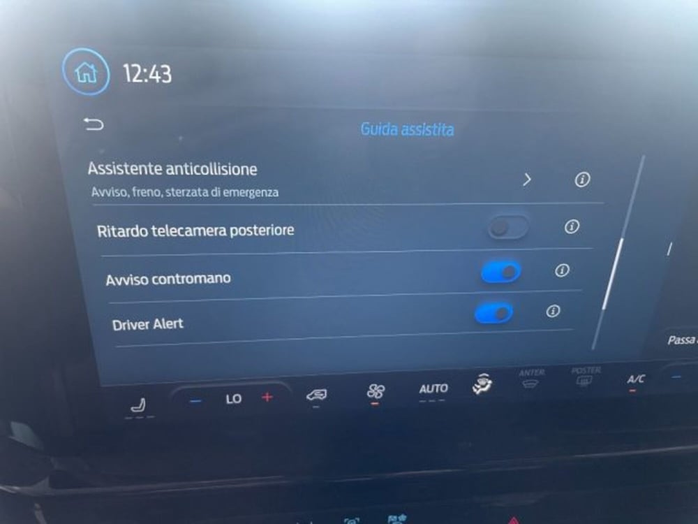 Ford Transit Custom Furgone nuova a Cuneo (18)