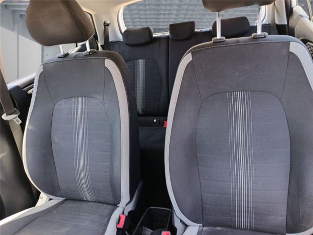 Hyundai i10 usata a Bari (19)
