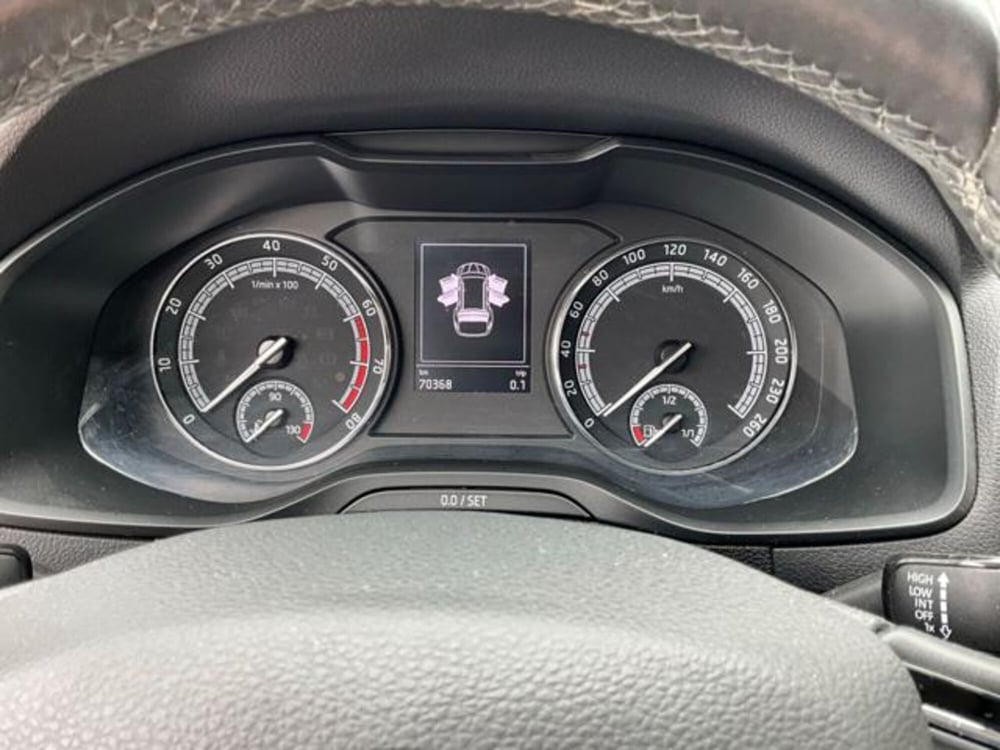 Skoda Karoq usata a Sondrio (15)