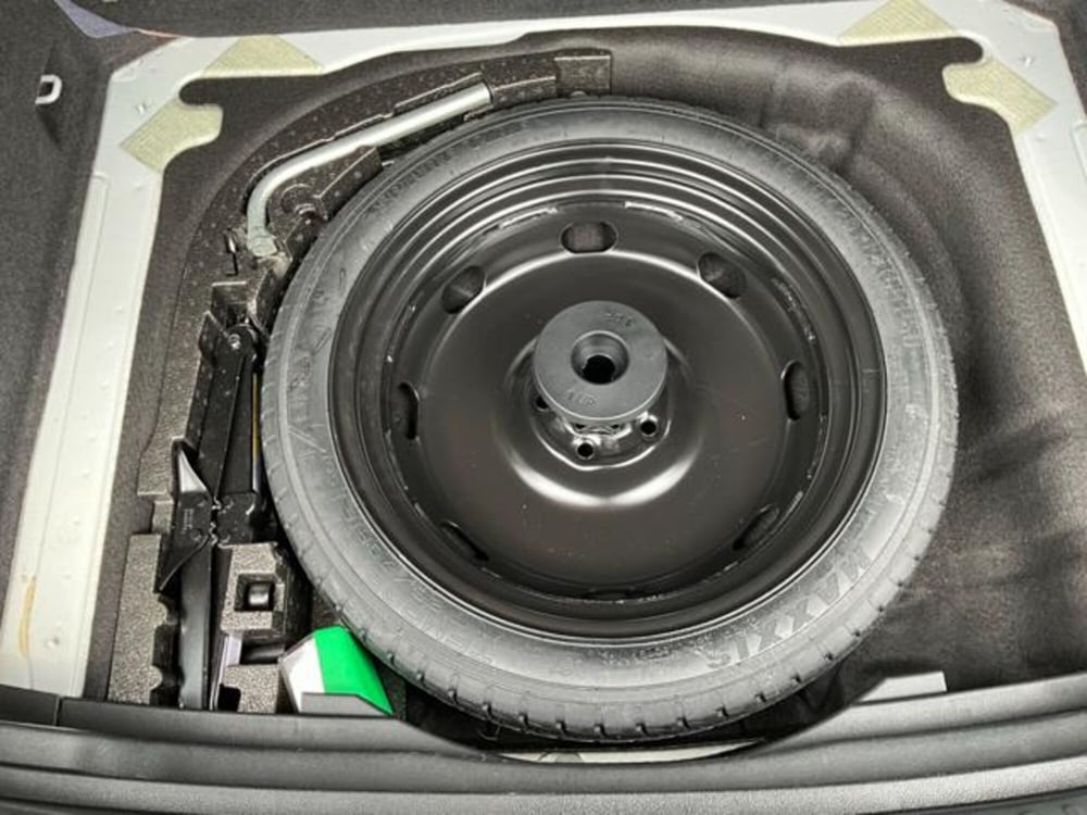 Skoda Karoq usata a Sondrio (18)