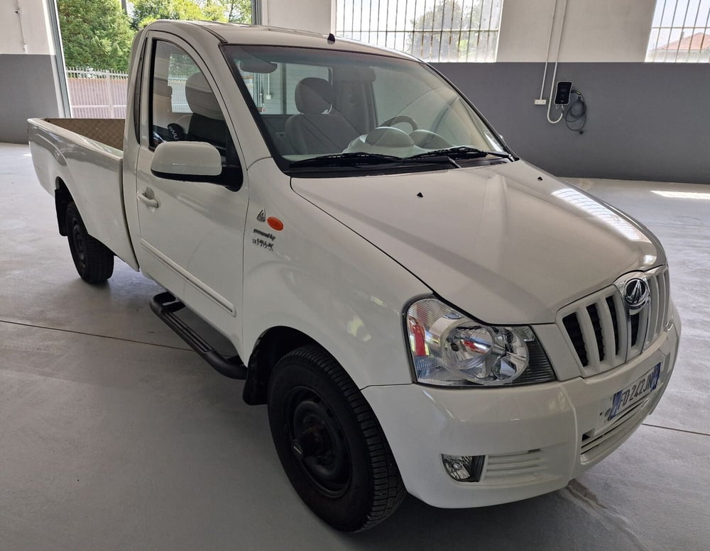 Mahindra Genio usata a Torino (2)