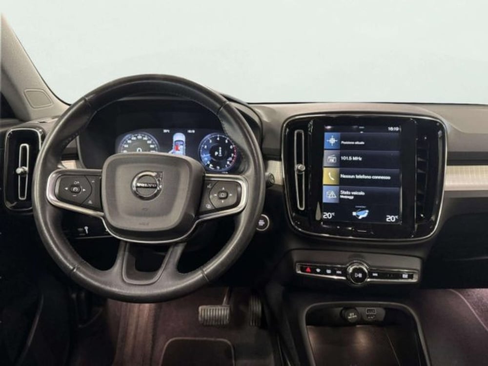 Volvo XC40 usata a Firenze (16)