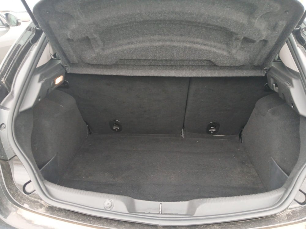 Alfa Romeo Giulietta usata a Lecce (11)