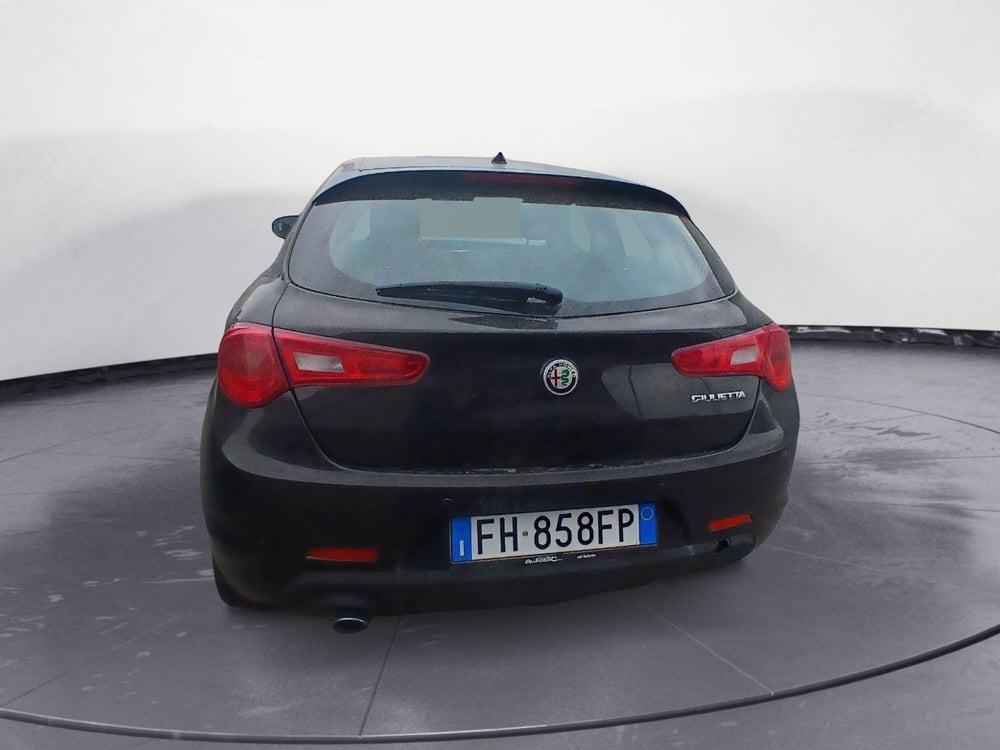 Alfa Romeo Giulietta usata a Lecce (6)