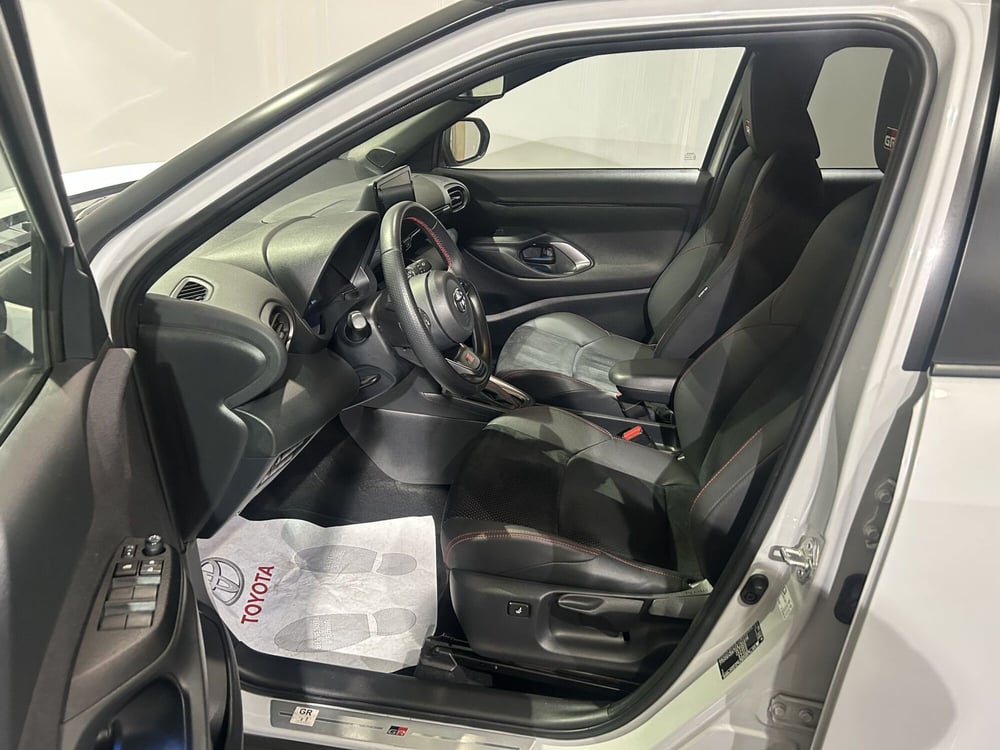 Toyota Yaris Cross usata a Milano (12)