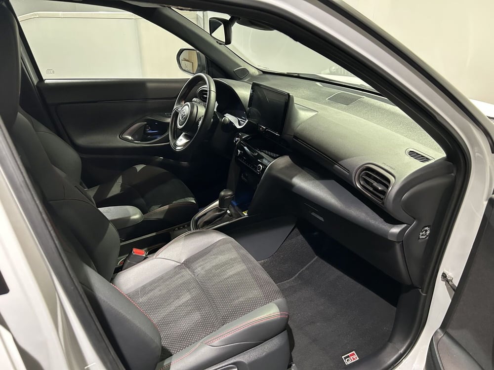 Toyota Yaris Cross usata a Milano (6)